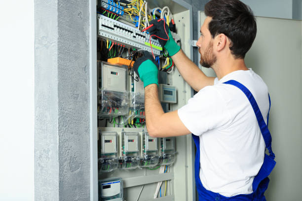 Best Affordable Emergency Electrician  in Pecan Acres, TX